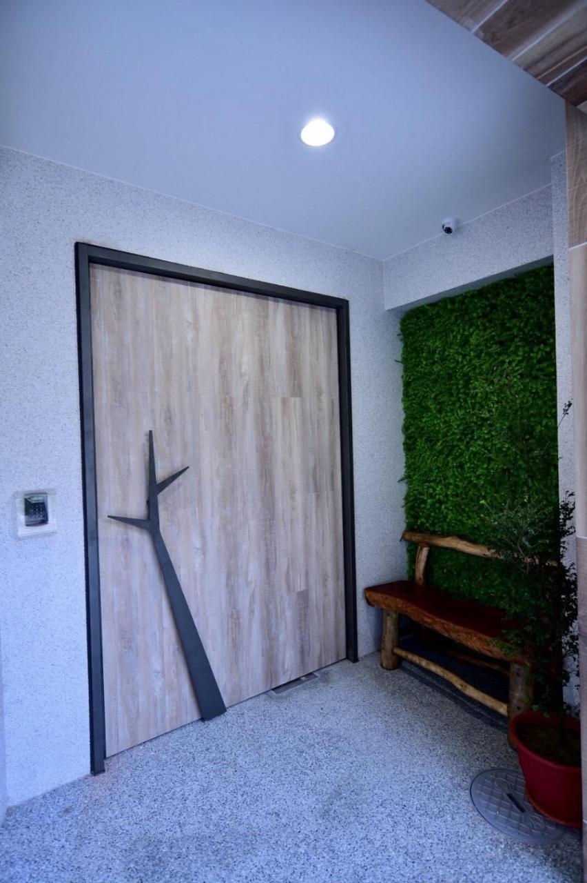 Sakagami Hotel Tainan Exteriör bild
